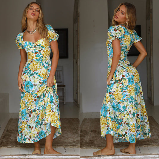 Robe Longue Fleurie à Col Carré – Élégance Naturelle